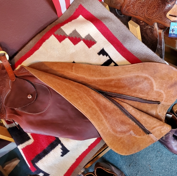 Marc Oliver Custom Batwing Chaps - Picture 4 of 7